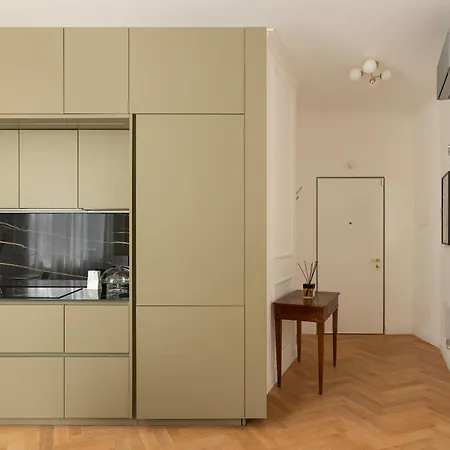 Santa Tecla Living Ruggero Di Lauria 2 Apartment Milan